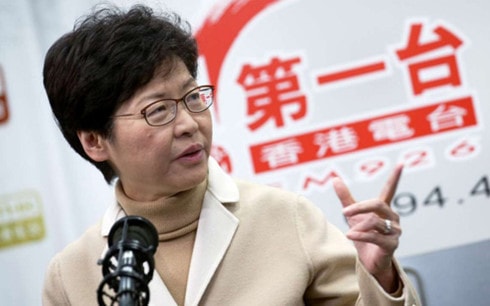 tan lanh dao hong kong carrie lam doi mat voi muon van thach thuc hinh 1