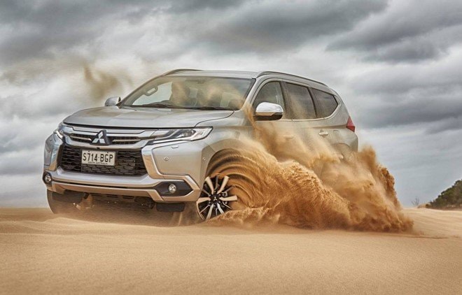 Mitsubishi Pajero Sport 2017 gần như không có đối thủ khi offroad.