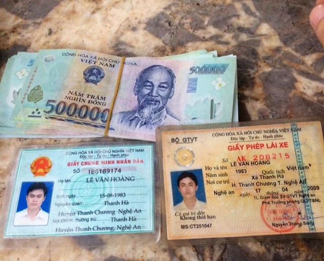 Hình ảnh tìm chủ nhân chiếc ví mà anh Tôn Thất Vũ đăng tải trên Facebook.