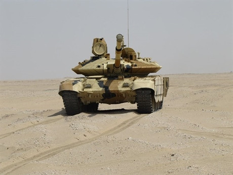Vị lãnh đạo của Rostec cho biết thêm, hợp đồng có thể sớm được ký kết. Trước khi thông tin này được công khai, phiên bản T-90MS đã thử nghiệm thành công tại sa mạc ở Kuwait và quân đội nước này rất hài lòng với kết quả thu được. Vì vậy, bản hợp đồng T-90MS sẽ nhanh chóng được ký kết.