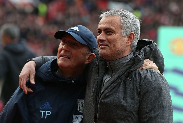 Mourinho và Tony Pulis là 2 HLV tôn thờ bóng đá thực dụng.