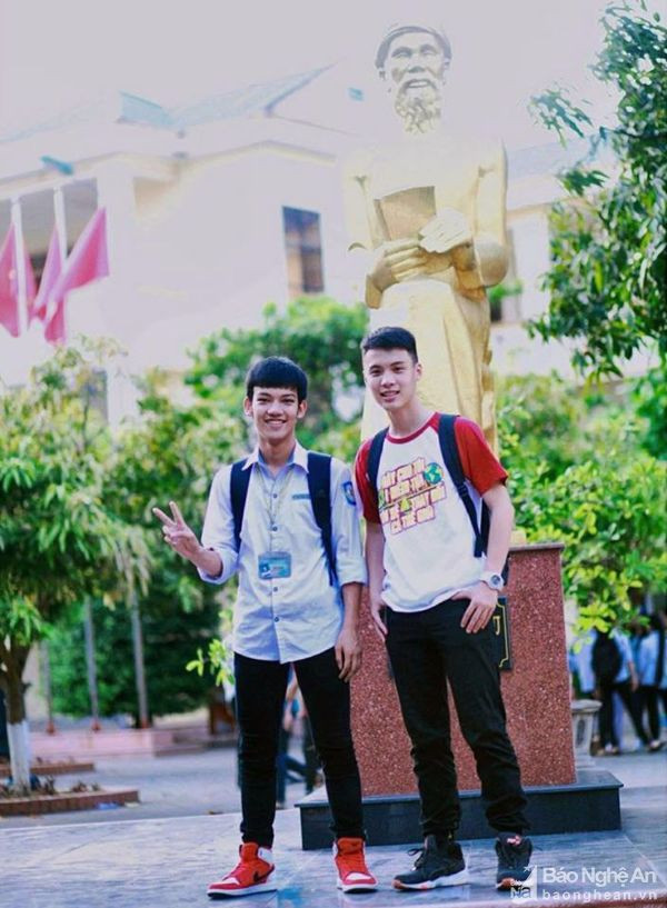 Đặng Thái Hùng (trái) và Nguyễn Văn Bảo Kiên. Ảnh: Chu Thanh