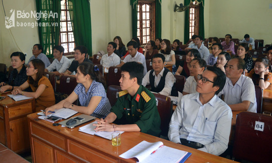 Các học viên tham gia lớp tập huấn là các CTV của Báo Nghệ An, báo cáo viên của huyện Anh Sơn.