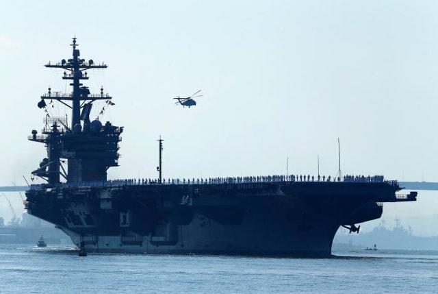 Tàu sân bay USS Carl Vinson. Ảnh: Reuters.