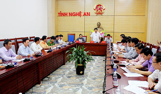 Toàn cảnh cuộc họp UBND tỉnh Nghệ An chuẩn bị cho các sự kiện trọng điểm dịp 30/4 năm nay. Ảnh Nguyên Sơn