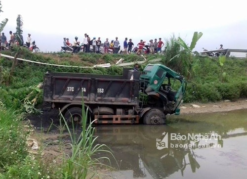 Hiện trường vụ tai nạn. Ảnh Hồng Hải