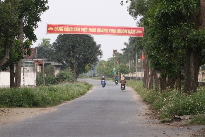 Đường trung tâm xã Nghi Trường (Nghi Lộc). Ảnh: Hà Linh