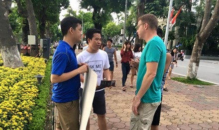 Giải đáp mọi thắc mắc từ địa chỉ quán Bar đến chỗ mua đồ lưu niệm rẻ, đẹp.