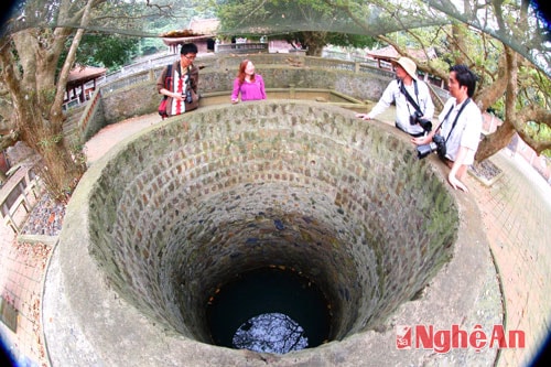 Giếng ngọc trên đảo Song Ngư (Cửa Lò). Ảnh tư liệu