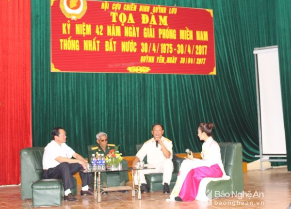 Hội CCB huyện Quỳnh Lưu tổ chức toạ đàm ôn lại truyền thống, lịch sử hào hùng của đất nước. Ảnh: Thanh Toàn