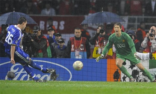 uefa-muon-doi-luat-sut-luan-luu-giong-danh-tie-break