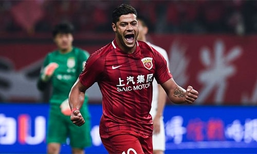 hulk-bi-to-hanh-hung-hlv-o-giai-vo-dich-trung-quoc