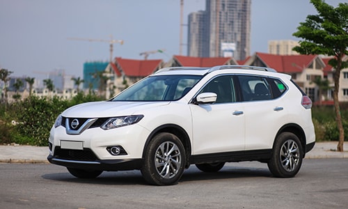 Nissan X-Trail phiên bản SV giá trên 1,1 tỷ đồng.