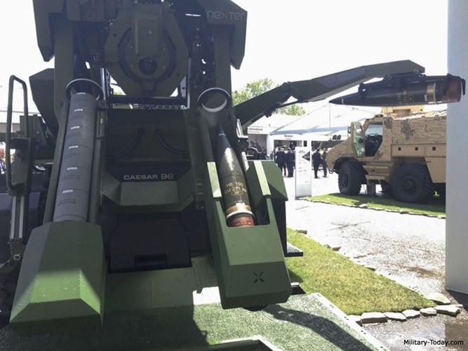 Cận cảnh hệ thống nạp đạn tự động của CAESAR 8x8 – giải phóng đáng kể sức chiến đấu của pháo thủ. Nguồn ảnh: Military-Today