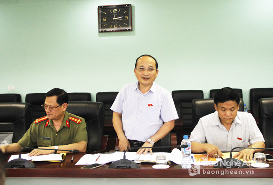 Đồng chí Nguyễn Thanh Hiền kết luận buổi làm việc.