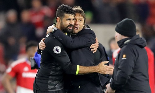 Conte và các học trò đang đứng trước cơ hội lớn để mang về cho Chelsea chức vô địch thứ năm trong kỷ nguyên Ngoại hạng Anh. 