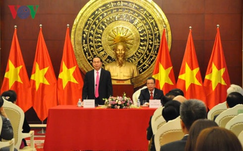 chu tich nuoc tran dai quang tham dai su quan viet nam tai trung quoc hinh 1