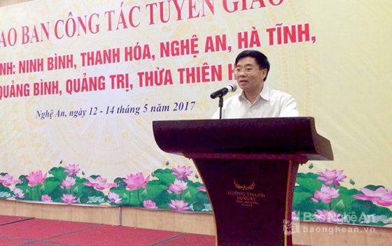 Đồng chí Nguyễn Văn Thông - Phó Bí thư Tỉnh ủy Nghệ An phát biểu tại giao ban.