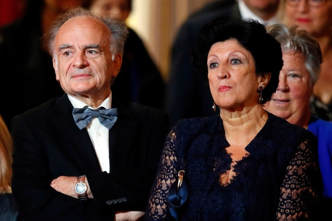 Cha mẹ tân Tổng thống Pháp cũng có mặt tại buổi lễ.