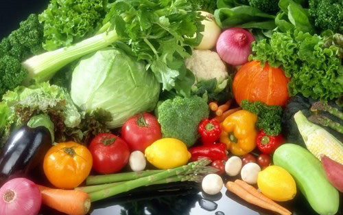 Trong rau xanh chứa nhiều vitamin C có thể làm giảm lượng cholesterol trong máu và ngăn ngừa bệnh xơ cứng động mạch. 