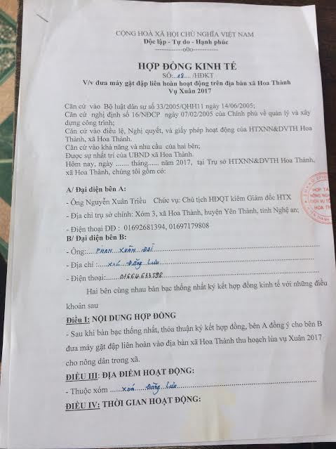 Bản hợp đồng kinh tế giữa bên A là HTX Dịch vụ nông nghiệp Hoa Thành với bên B là người đưa máy về. Ảnh: Xuân Hoàng