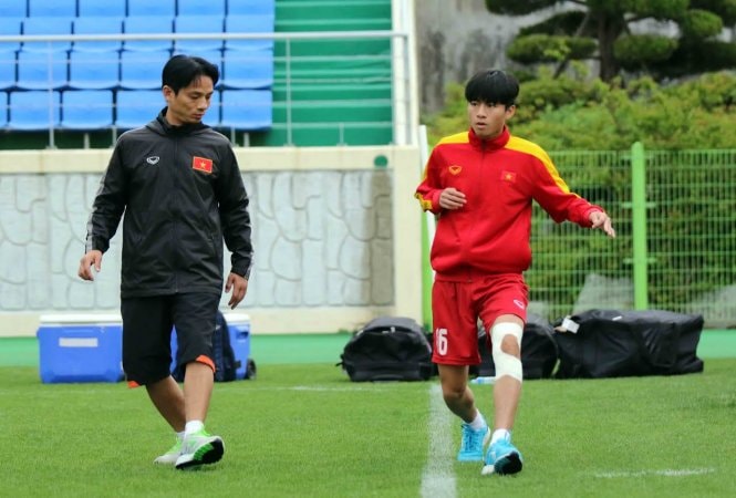 ​HLV Hoàng Anh Tuấn cân nhắc thay đổi nhân sự cho U-20 VN