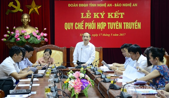 Ông Nguyễn Thanh Hiền- Phó Trưởng Đoàn ĐBQH tỉnh mong muốn Báo Nghệ An tiếp tục đồng hành với đại biểu Quốc hội xử lý những vấn đề người dân yêu cầu. Ảnh Thanh Lê