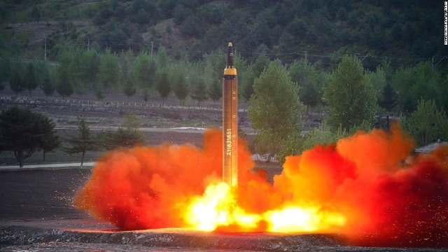 Hình ảnh do KCNA đăng tải về loại tên lửa Hwasong-12, tên lửa trong vụ phóng mới nhất. Ảnh: Getty