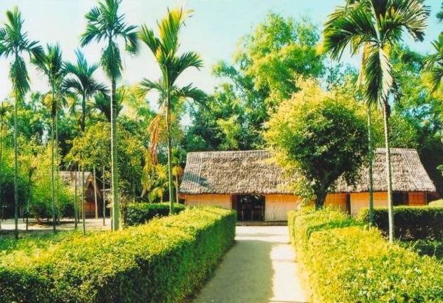 Quê ngoại Bác Hồ.