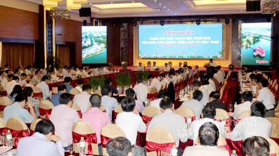 Toàn cảnh hội thảo do Viện kinh tế Việt Nam và Tỉnh Nghệ An tổ chức tại TP Vinh. Ảnh Nguyên Sơn