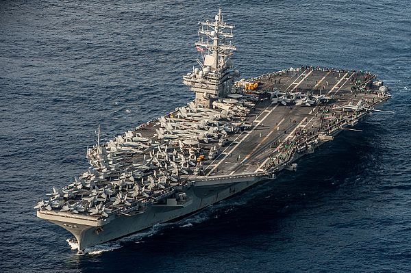 Tàu sân bay USS Ronald Reagan.