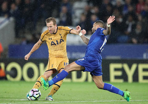 1.Tiền đạo Harry Kane chính thức trở thành vua phá lưới Premier League 2016/2017 với 29 bàn thắng. Ảnh: Internet.