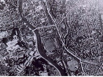Hình ảnh ám ảnh chụp từ trên cao hai thành phố Hiroshima và Nagasaki ở Nhật Bản bị tàn phá nghiêm trọng sau khi bị Mỹ lần lượt thả 2 quả bom nguyên tử năm 1945.