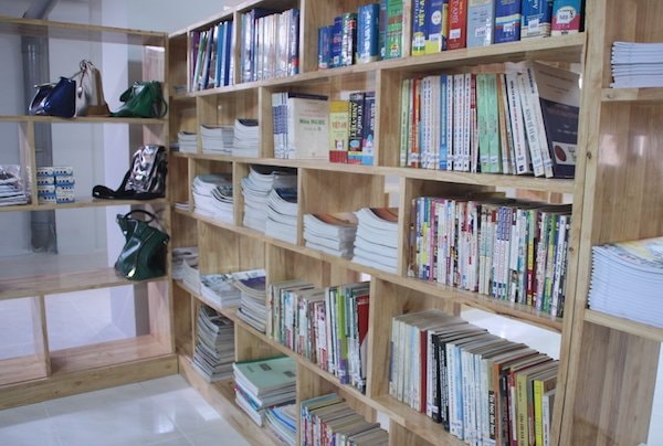 sinh viên nghèo, Trường ĐH sư phạm Kỹ thuật TP.HCM