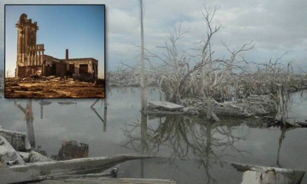 Villa Epecuen ở Argentina trở thành thị trấn ma sau khi 1/2 thành phố này bị nhấn chìm dưới mực nước 10m vào năm 1993. Đến năm 2009, nước rút dần và thành phố Villa Epecuen nổi lên với hình ảnh hoang tàn.