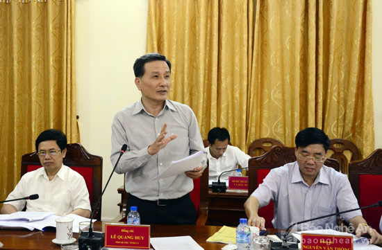 Đồng chí Lê Quang Huy- Phó Bí thư Tỉnh ủy phát biểu tại buổi làm việc. Ảnh Thanh Lê