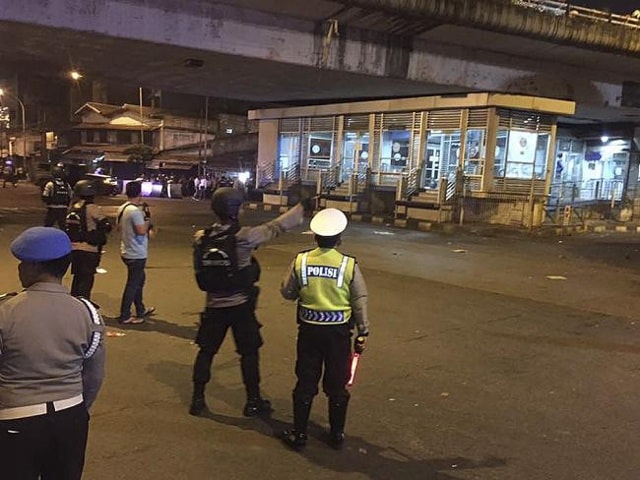 Hiện trường vụ đánh bom liều chết ở Jakata, Indonesa.