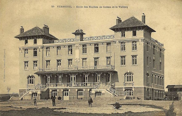 Ecole des Roches là một ngôi trường khá đặc biệt. Thành lập từ năm 1899, ngôi trường này đi theo 