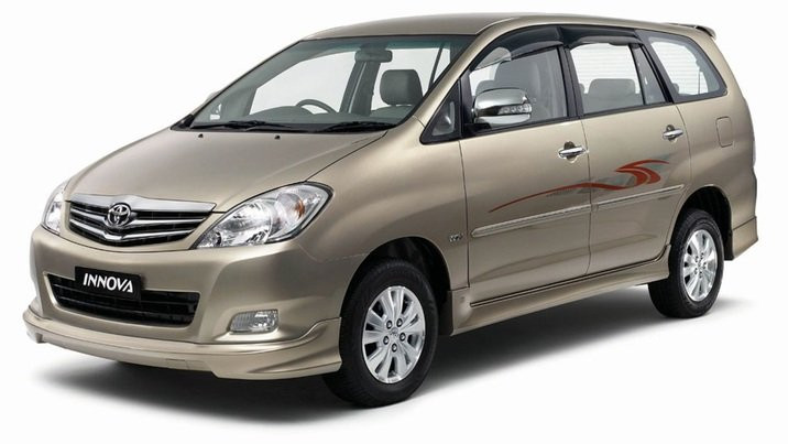 Chiếc ô tô cũ Toyota Innova 2008 – 2010 sở hữu động cơ dung tích 2.0L. Ảnh minh họa