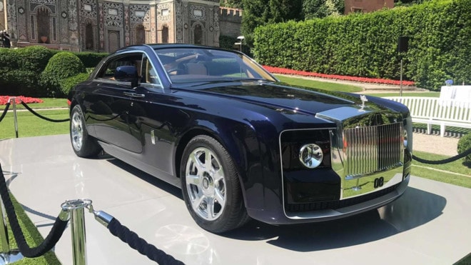 Rolls-Royce Sweptail là chiếc xe được xây dựng dựa trên Phantom Coupe. 