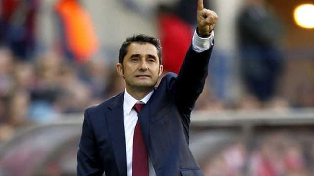 Dẫn dắt Barcelona, HLV Ernesto Valverde sẽ phải chịu vô vàn áp lực.   Ảnh: Internet.