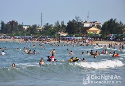 Biển Cửa Lò là điểm đến lý tưởng trong những ngày hè. Ảnh tư liệu