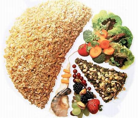 Tăng cường chất xơ trong bữa ăn của người cao tuổi để phòng ngừa bệnh tuổi già. Ảnh minh họa.