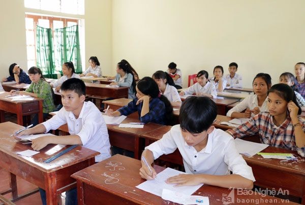 Các môn thi bước vào môn thi đầu tiên môn Ngữ văn với thời gian làm bài 120 phút. Ảnh: MH