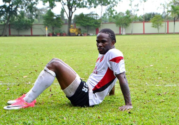 Cầu thủ người Trinidad & Tobago đang thử việc và để lại dấu ấn tại CLB Long An - Ảnh: Anh Tuấn