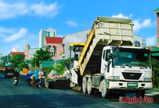 Con đường mới ở phường Vinh Tân, TP Vinh. Ảnh: Trường Sinh