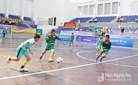 Pha phản công thành bàn của NĐ Yên Thành.