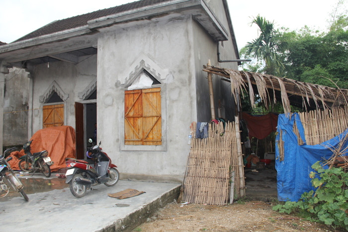Căn nhà của gia đình chị Lê Thị Thủy ở bản Ná Ngá, xã Mường Nọc.Ảnh: Tiến Hùng