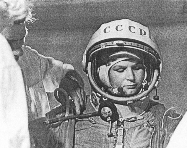 Ngày 16/6/1963, con tàu vũ trụ Vostok-6 đã đưa người phụ nữ đầu tiên trên thế giới là Valentina Tereshkova bay vào vũ trụ. Bà là phi hành gia mang quốc tịch Liên Xô và thực hiện sứ mệnh vinh quang đó trên con tàu không gian đặc biệt.