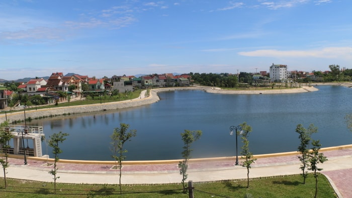 TP. Vinh đã xử lý sai phạm của những cán bộ, đảng viên có liên quan trong lập hồ sơ bồi thường, hỗ trợ GPMB tại HTX Vĩnh Nam, phường Cửa Nam thực hiện Dự án cải tạo hồ Cửa Nam. Ảnh: Khánh Ly